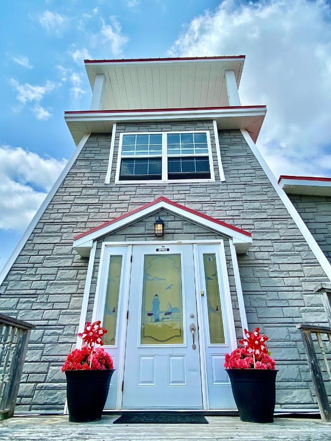 The Waterfront Motel Grand Barachois Exterior foto