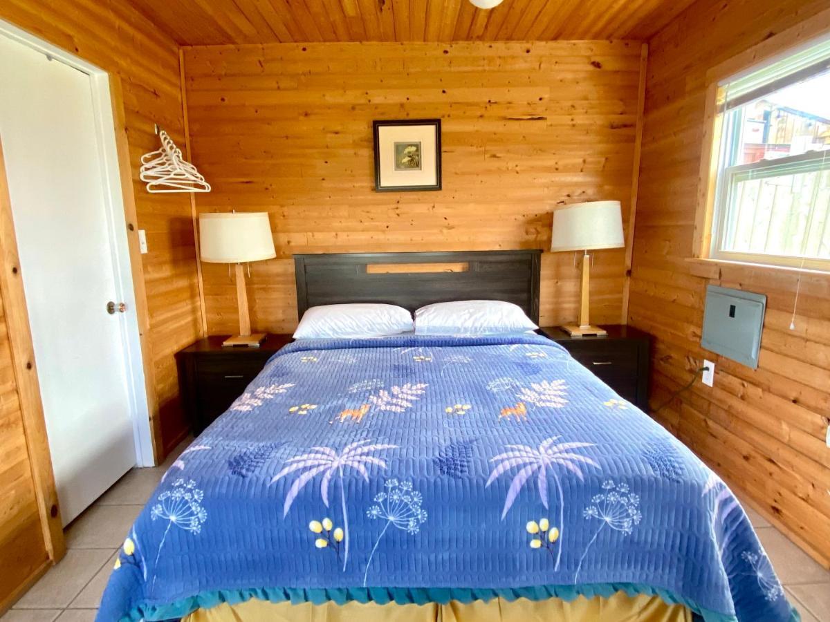 The Waterfront Motel Grand Barachois Exterior foto