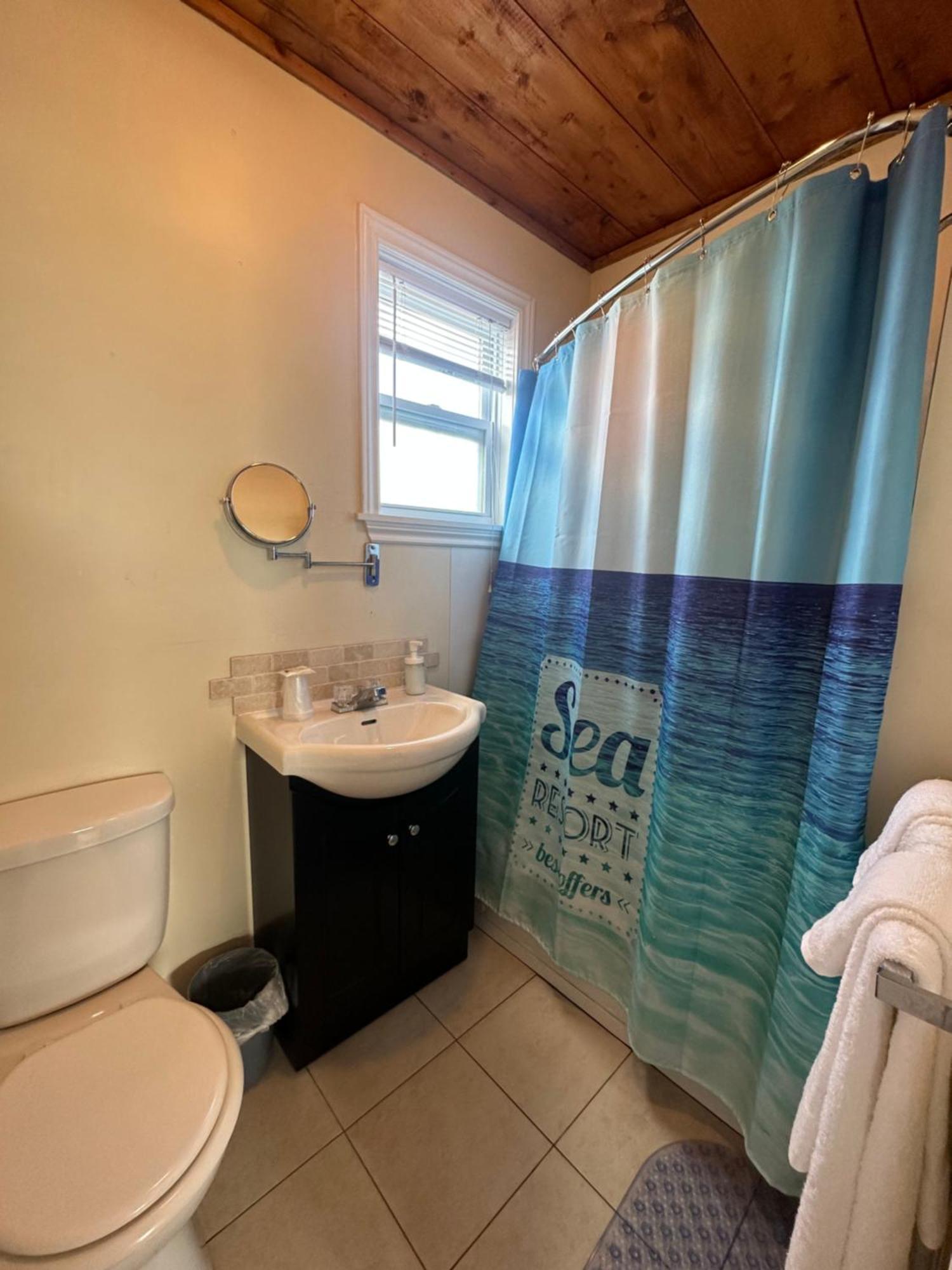 The Waterfront Motel Grand Barachois Exterior foto