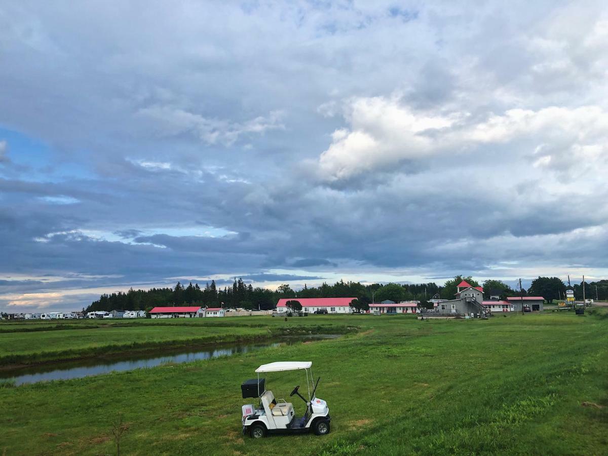 The Waterfront Motel Grand Barachois Exterior foto